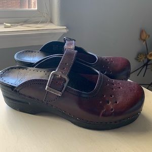 Dansko Maryjanes